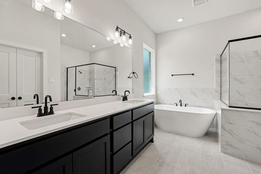 Furnished interior view inside a new home in Encino Estates, Dayton (Image 7).
