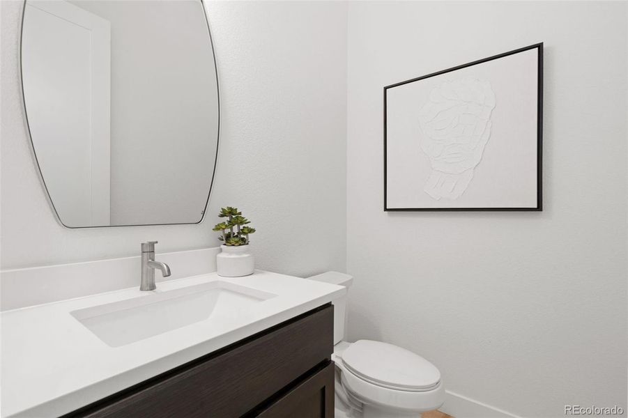 Main Floor 1/2 Bath!