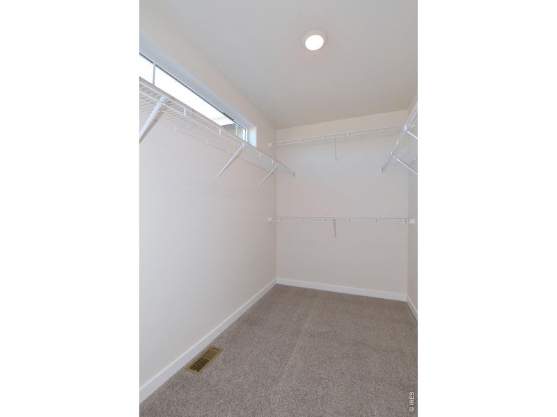 Spacious, unfurnished interior of a new home in , Johnstown (Image 22).