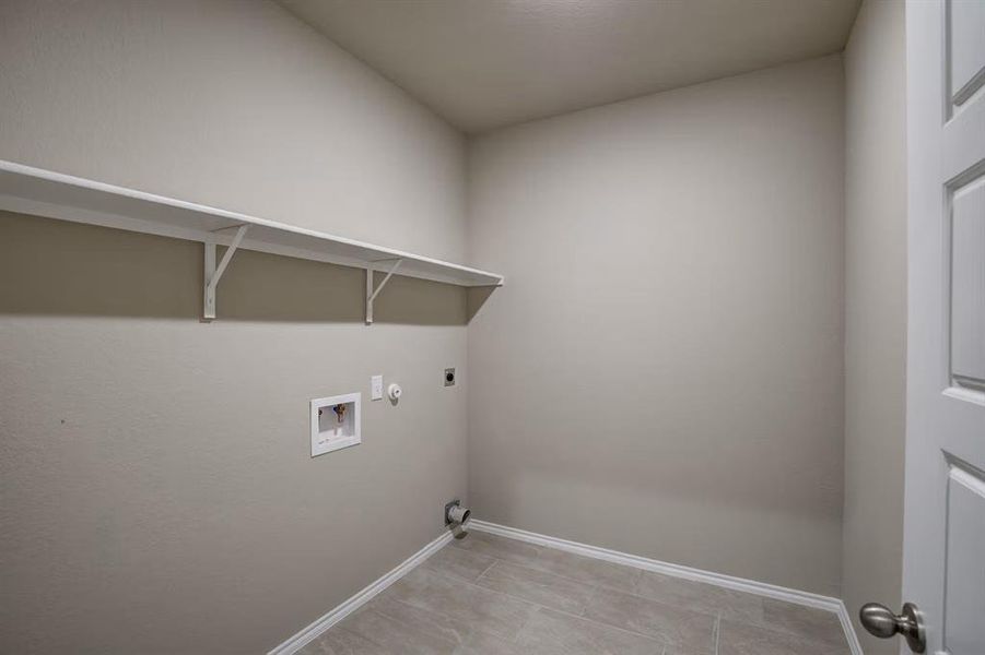 Spacious, unfurnished interior of a new home in Hannah Heights, Seguin (Image 17). Spacious, unfurnished interior of a new home in Hannah Heights, Seguin (Image 17).