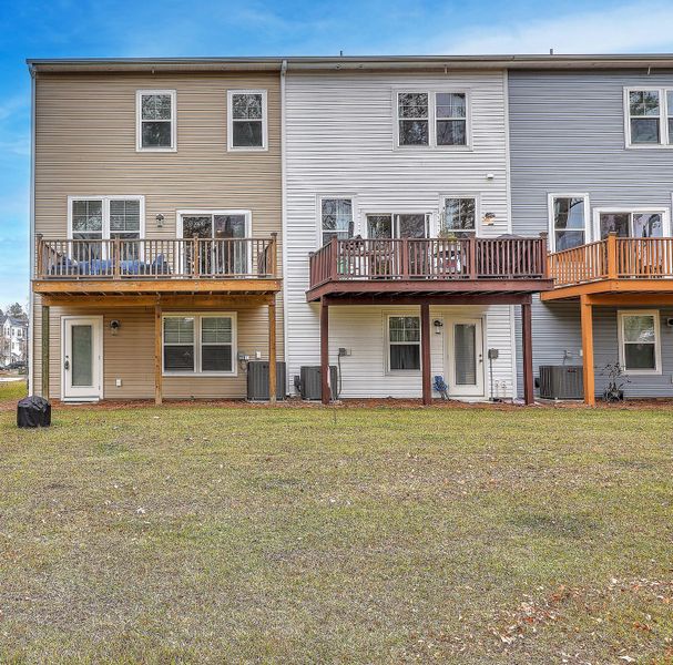 Exterior details and patio area of a home in , Hanahan (Image 26).