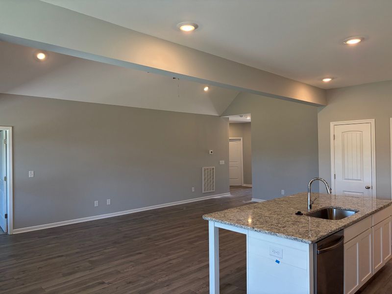 Spacious, unfurnished interior of a new home in Cumberland Estates, Fairview (Image 7).