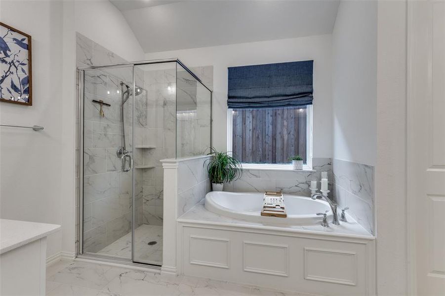 Furnished interior view inside a new home in Reunion 60s, Rhome (Image 25). Furnished interior view inside a new home in Reunion 60s, Rhome (Image 25).