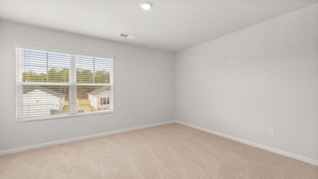 Spacious, unfurnished interior of a new home in The Abbey at Trolley Run Station, Aiken (Image 36).