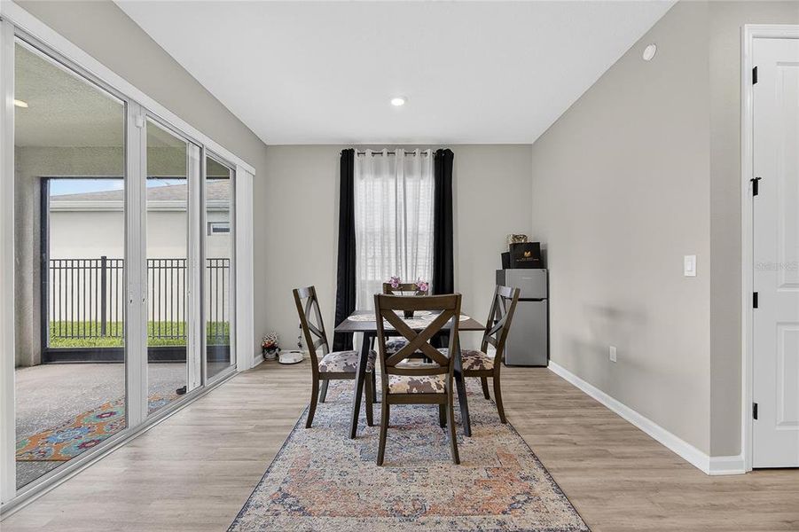 Furnished interior view inside a new home in , Apollo Beach (Image 51).