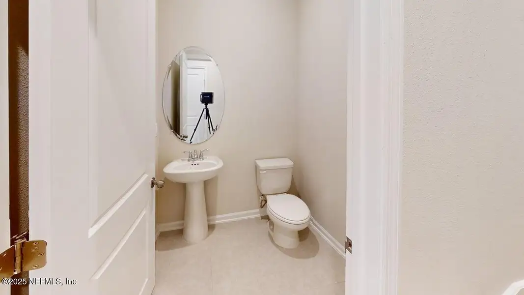 Furnished interior view inside a new home in Egret Creek, Jacksonville (Image 6).