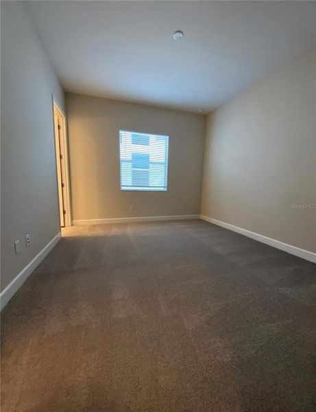 Spacious, unfurnished interior of a new home in Valencia Ridge (55+), Wesley Chapel (Image 14).