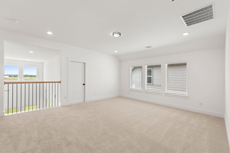 Spacious, unfurnished interior of a new home in Wildflower Ranch, Justin (Image 22). Spacious, unfurnished interior of a new home in Wildflower Ranch, Justin (Image 22).
