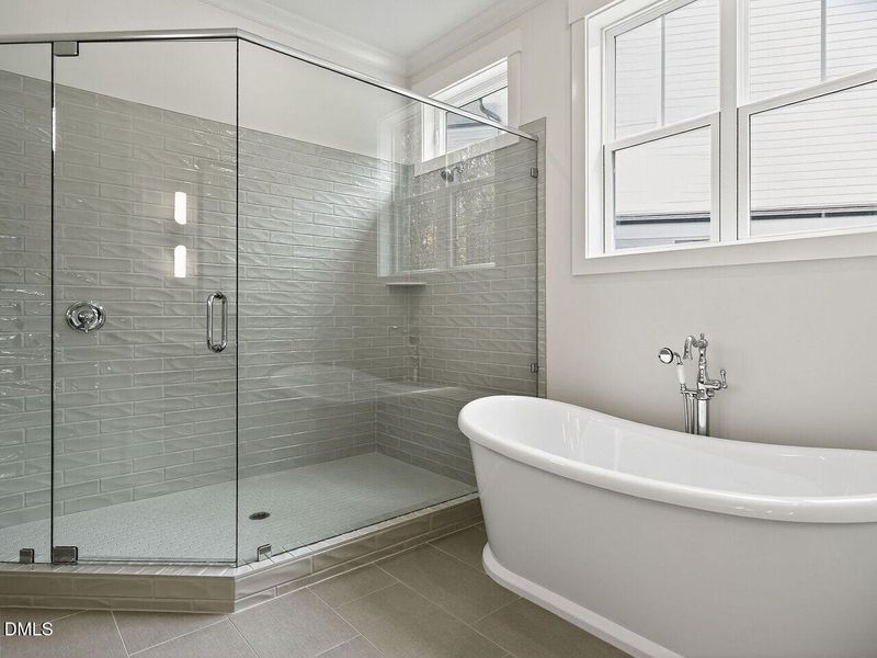 023-1280x960-bathroom