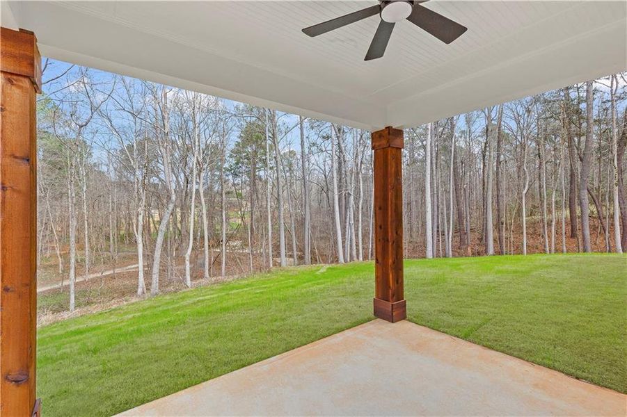 Exterior details and patio area of a home in , Dallas (Image 3).