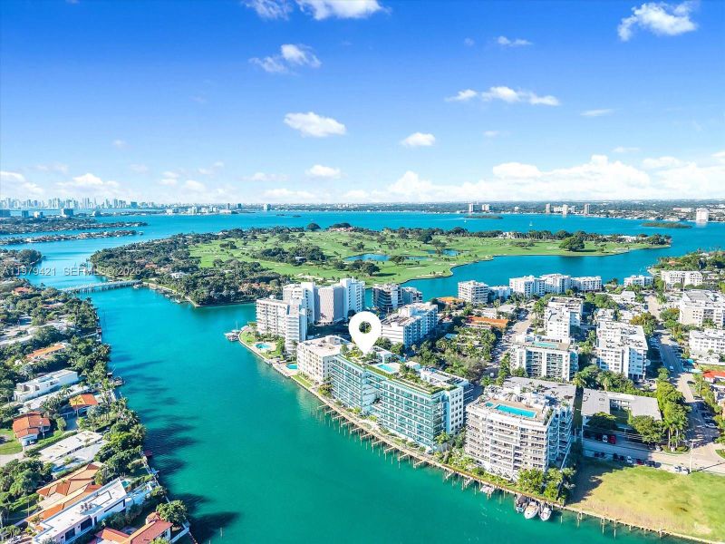 Condo located in Bal Harbour, FL showcasing its design and architecture (Image 3).