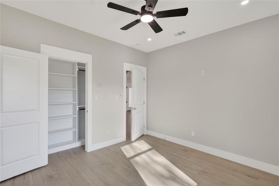 Spacious, unfurnished interior of a new home in , Gun Barrel City (Image 17). Spacious, unfurnished interior of a new home in , Gun Barrel City (Image 17).