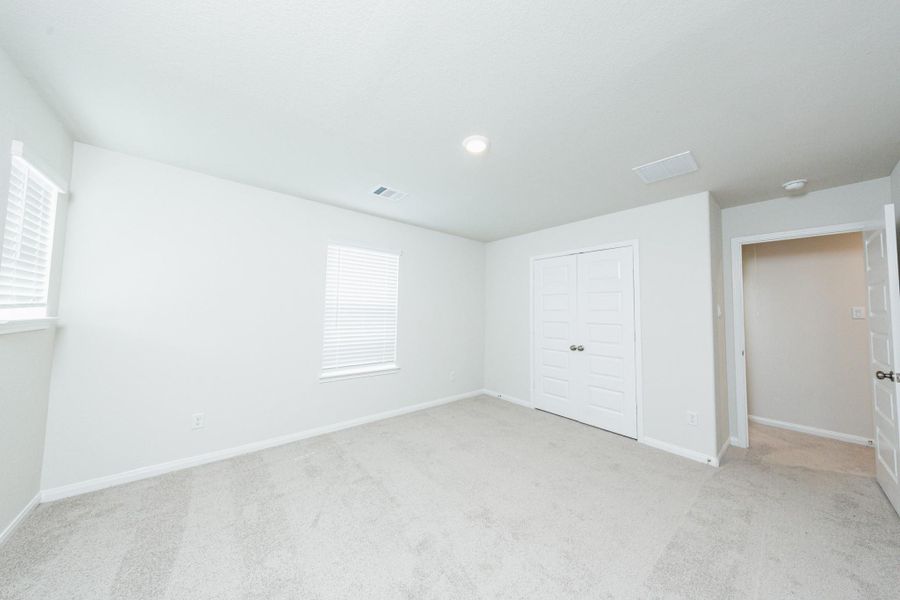 Spacious, unfurnished interior of a new home in Townsend Reserve, Splendora (Image 19). Spacious, unfurnished interior of a new home in Townsend Reserve, Splendora (Image 19).