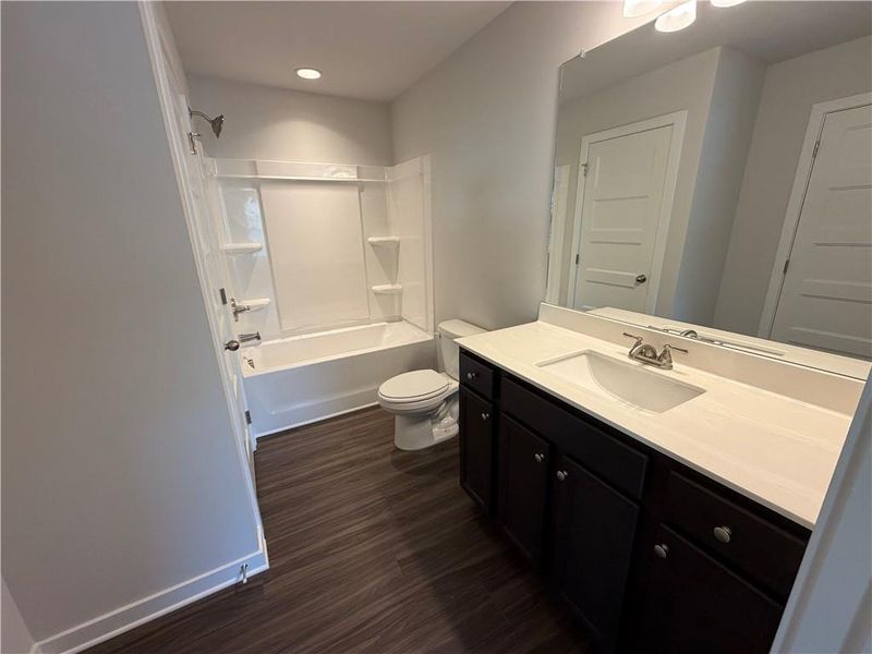 Furnished interior view inside a new home in Mallard’s Landing, Jefferson (Image 8).