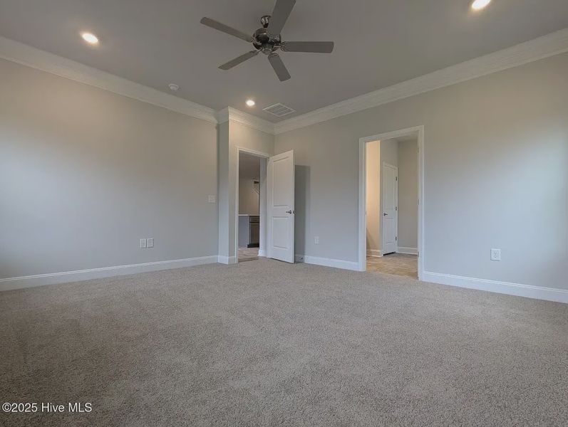 Spacious, unfurnished interior of a new home in Hidden Lake Estates, Greenville (Image 16).