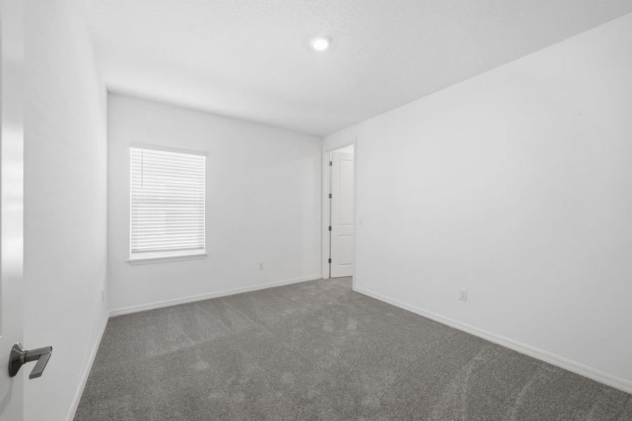 Spacious, unfurnished interior of a new home in Veranda Oaks, Port St. Lucie (Image 32). Spacious, unfurnished interior of a new home in Veranda Oaks, Port St. Lucie (Image 32).