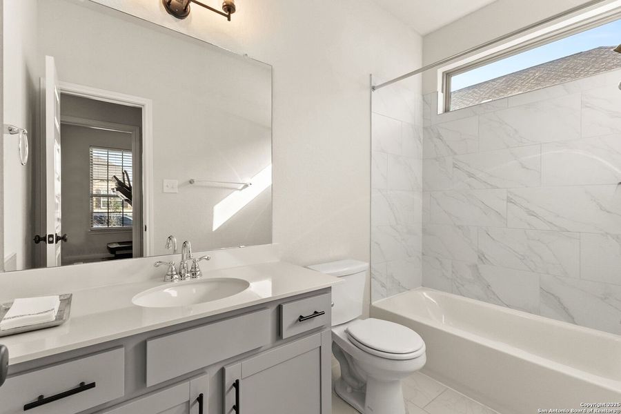 Furnished interior view inside a new home in Overlook at Creekside, New Braunfels (Image 21).