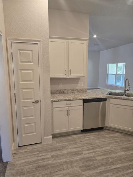 Furnished interior view inside a new home in Sugarmill Woods, Homosassa (Image 3). Furnished interior view inside a new home in Sugarmill Woods, Homosassa (Image 3).