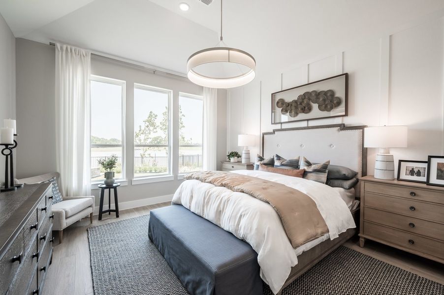 Representative furnished interior of a home built from the Verdin by Tri Pointe Homes in Pecan Ridge, Fulshear (Image 82).