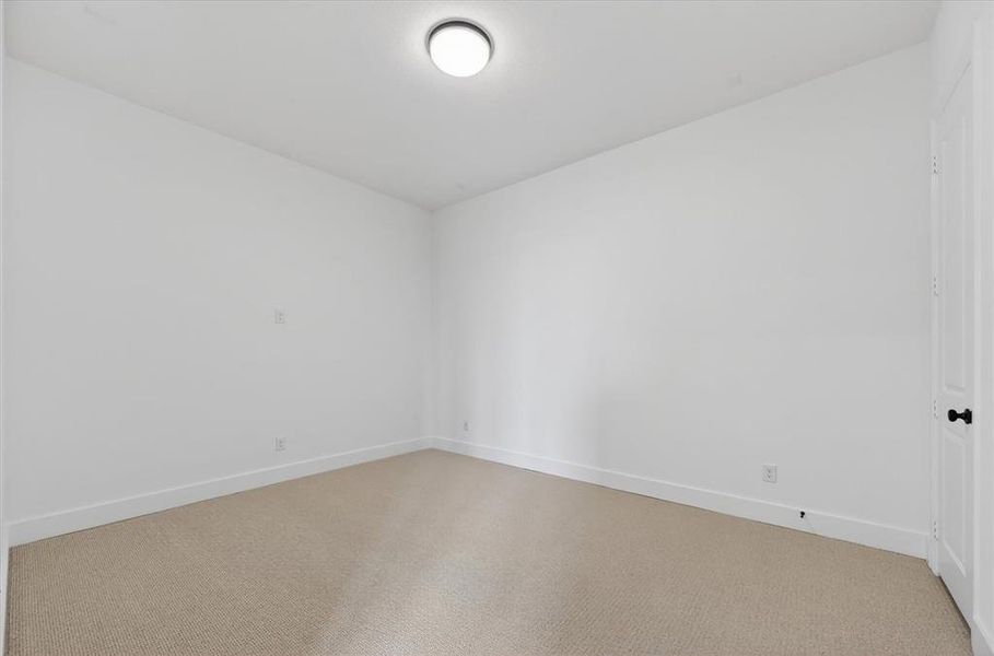 Spacious, unfurnished interior of a new home in Cambridge Crossing, Celina (Image 21).