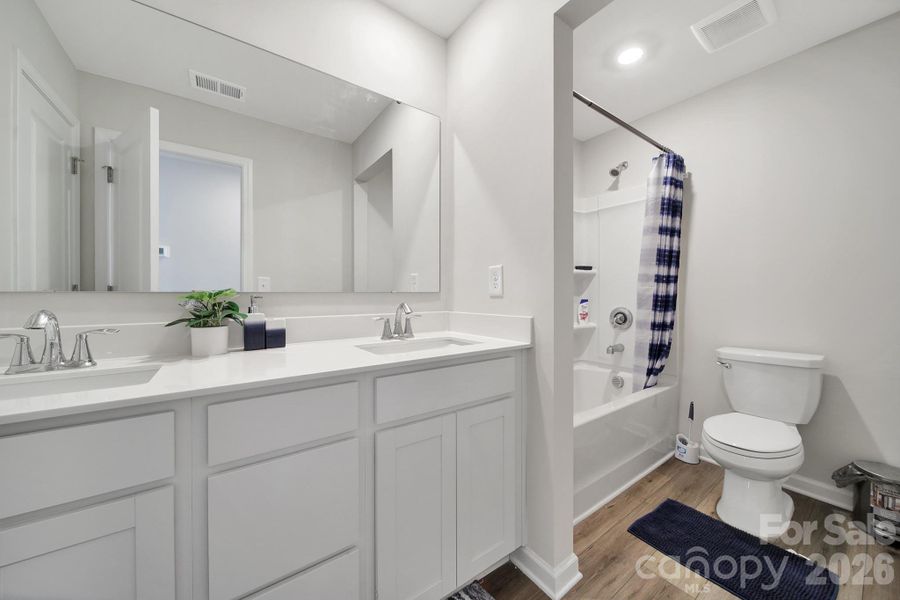 Furnished interior view inside a new home in , Edgemoor (Image 9).