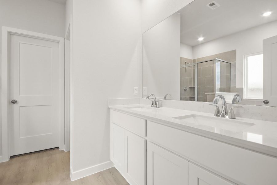 Furnished interior view inside a new home in Maple Woods, Hockley (Image 8).
