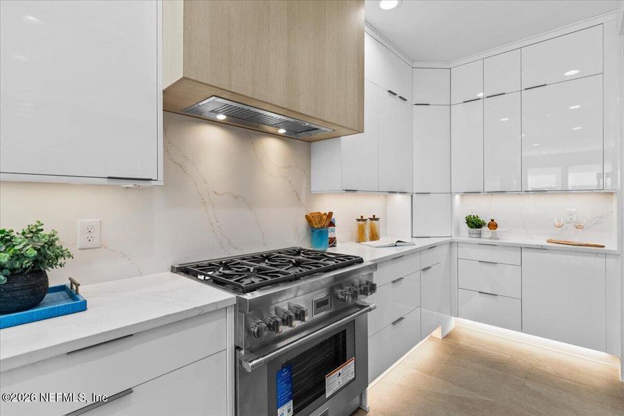 Furnished interior view inside a new home in , Jacksonville Beach (Image 39).