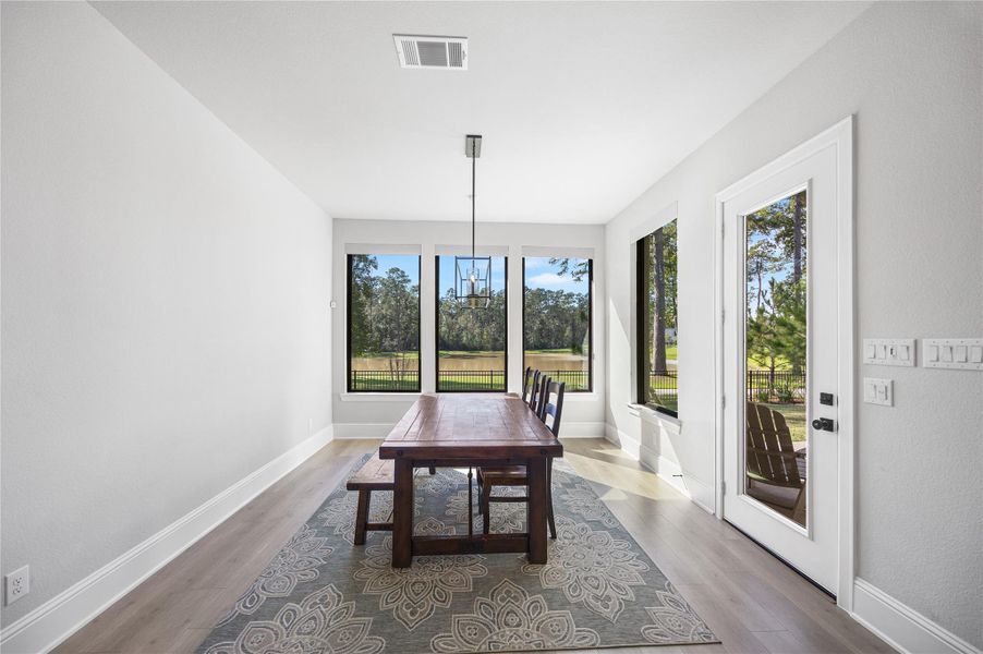 Dining area with and incredible view.