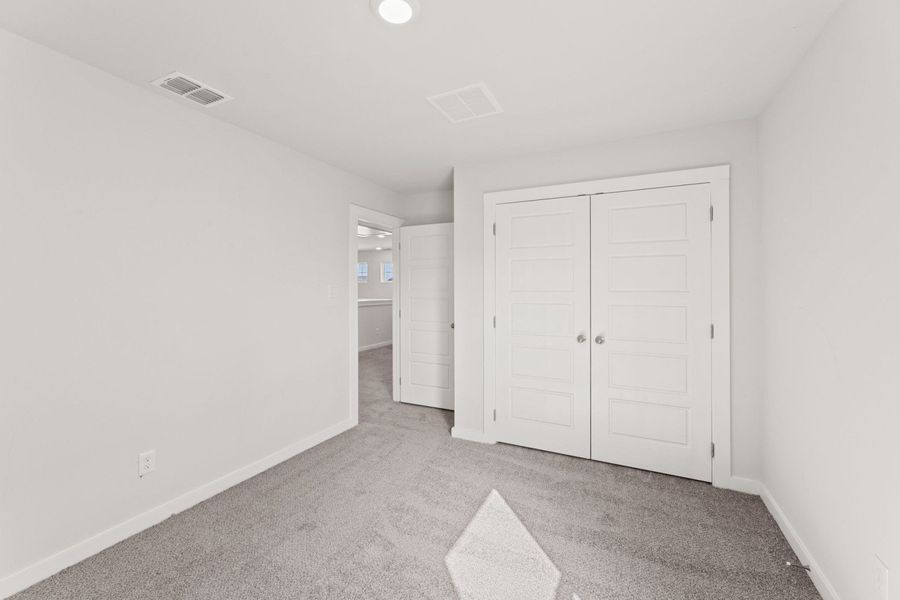 Representative unfurnished interior of a home built from the Hondo by Hakes Brothers in Veranda, San Antonio (Image 8). Representative unfurnished interior of a home built from the Hondo by Hakes Brothers in Veranda, San Antonio (Image 8).