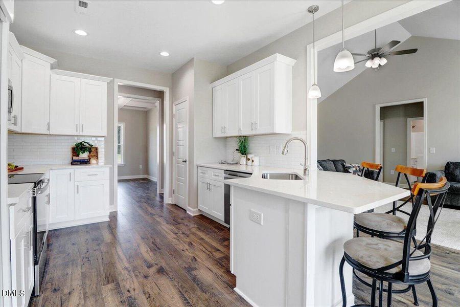 14-103 Baileys Pl-14