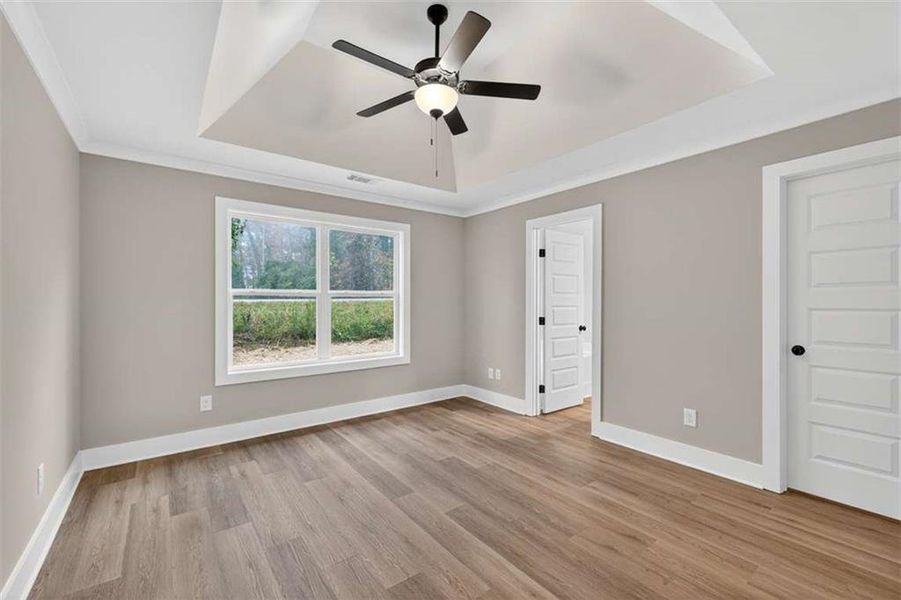 Spacious, unfurnished interior of a new home in , Athens (Image 20).