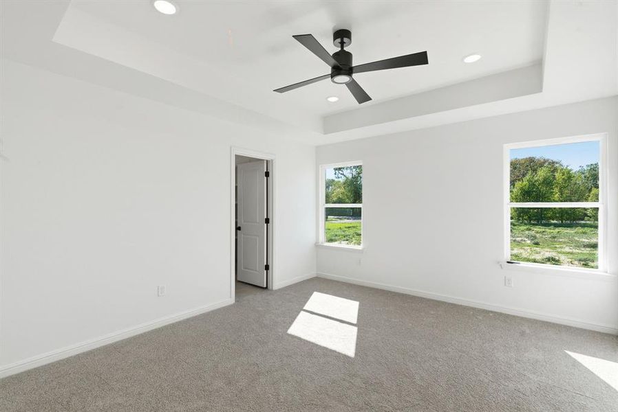 Spacious, unfurnished interior of a new home in , Lipan (Image 20).