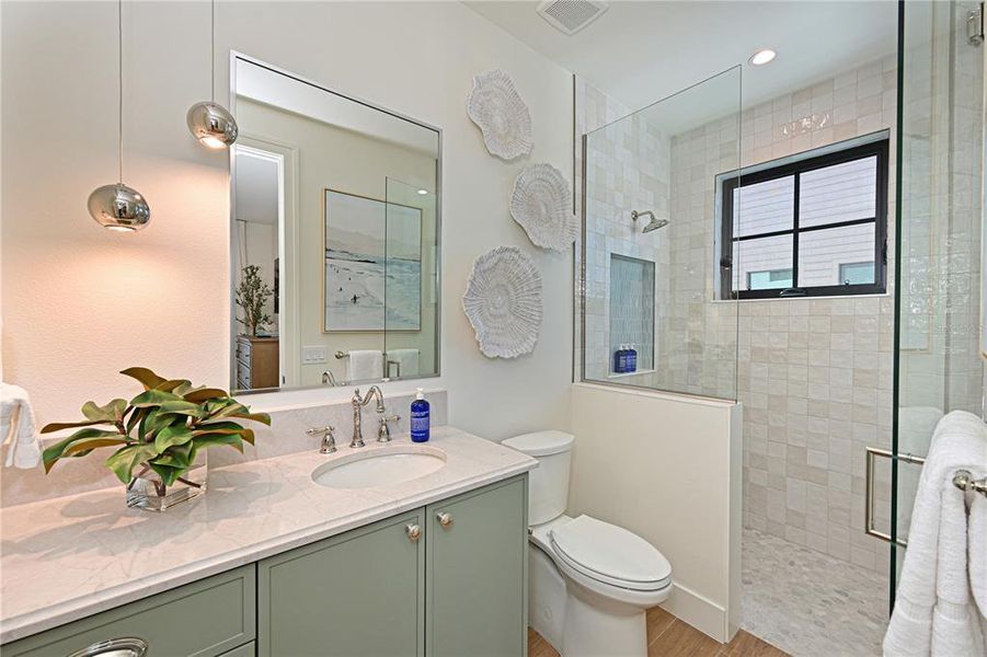 Furnished interior view inside a new home in , Anna Maria (Image 15).