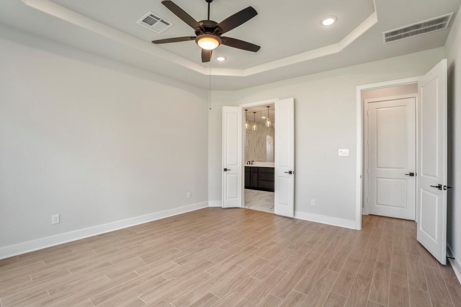 Spacious, unfurnished interior of a new home in ARTAVIA, Conroe (Image 25). Spacious, unfurnished interior of a new home in ARTAVIA, Conroe (Image 25).