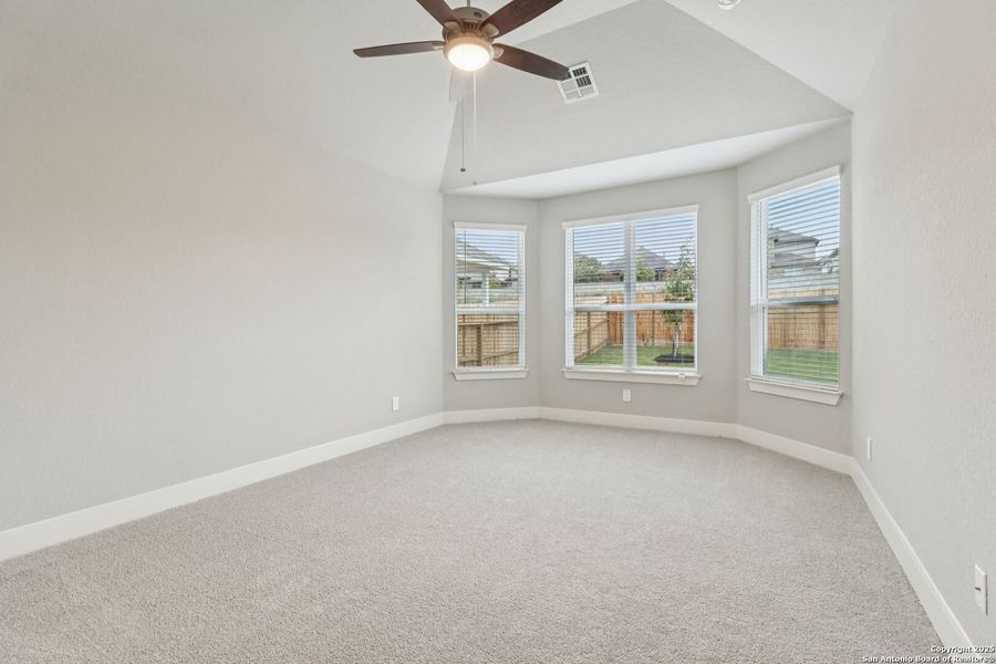 Spacious, unfurnished interior of a new home in Sagebrooke - Classic Series, San Antonio (Image 47). Spacious, unfurnished interior of a new home in Sagebrooke - Classic Series, San Antonio (Image 47).
