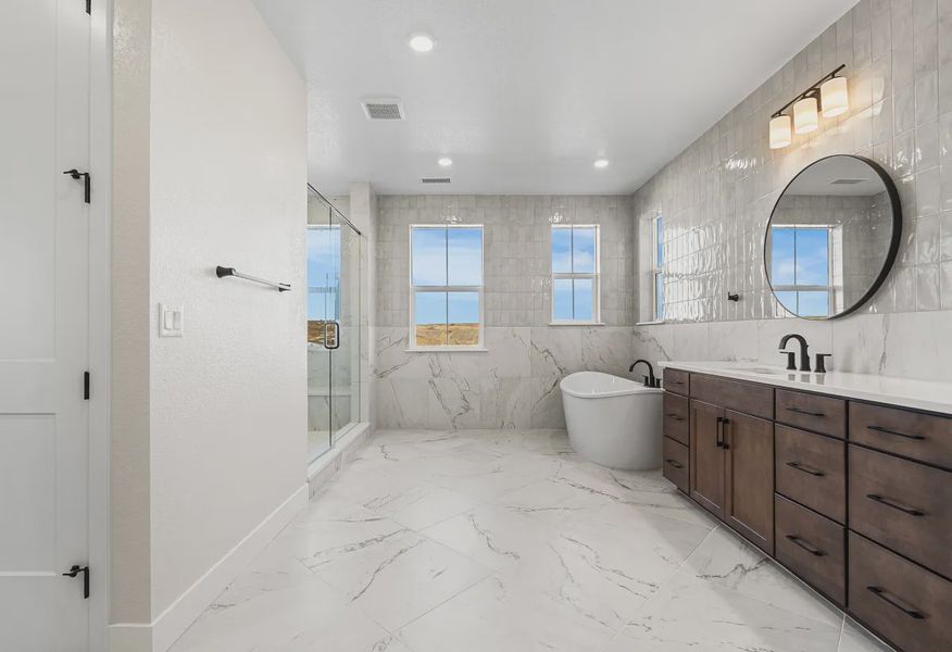 Homesite 3710 Primary Bath - 15 of 20