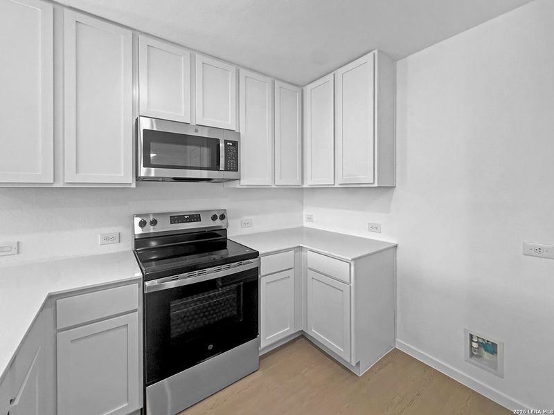 Furnished interior view inside a new home in Ridgeland, Kerrville (Image 7). Furnished interior view inside a new home in Ridgeland, Kerrville (Image 7).