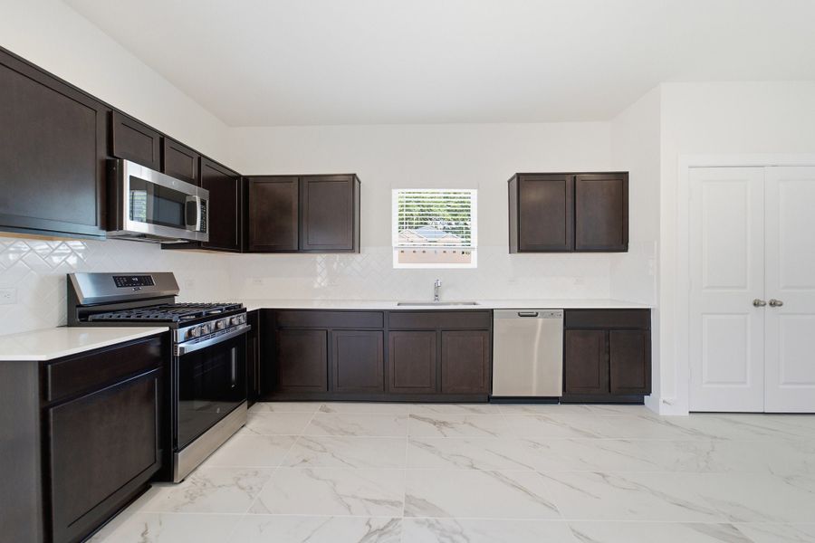 Furnished interior view inside a new home in Cielo, Conroe (Image 10).