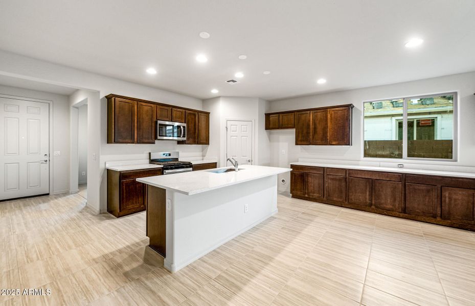 Cafe/Kitchen Cafe/Kitchen