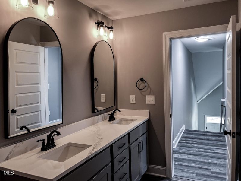 3C8948CB-0FB3-4EB7-AD15-F056BDED659E