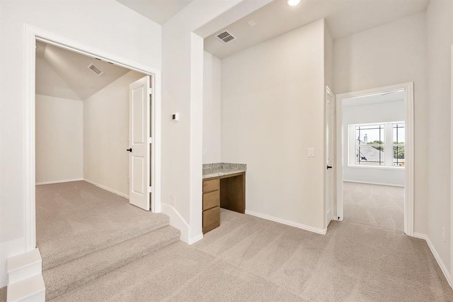 Spacious, unfurnished interior of a new home in Sunset Ridge, Alvarado (Image 37). Spacious, unfurnished interior of a new home in Sunset Ridge, Alvarado (Image 37).