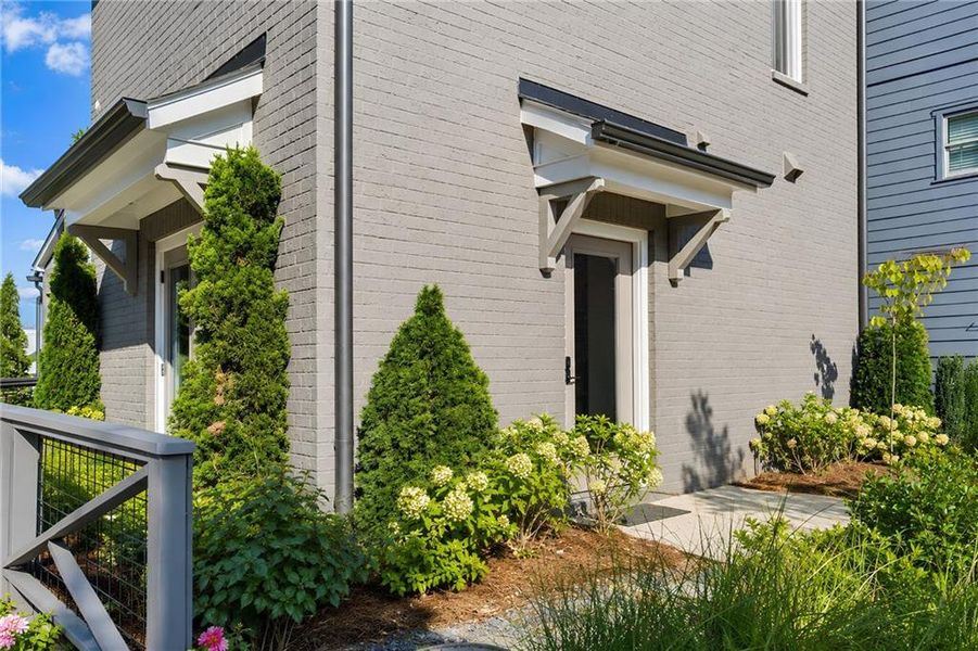Exterior details and patio area of a home in Stillwood, Hapeville (Image 21).