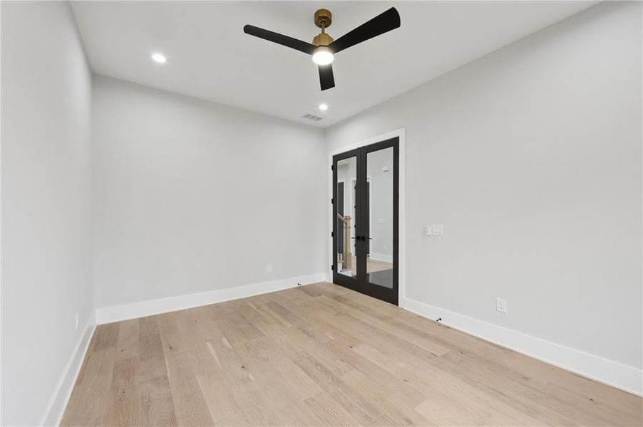 Spacious, unfurnished interior of a new home in , Auburn (Image 54).