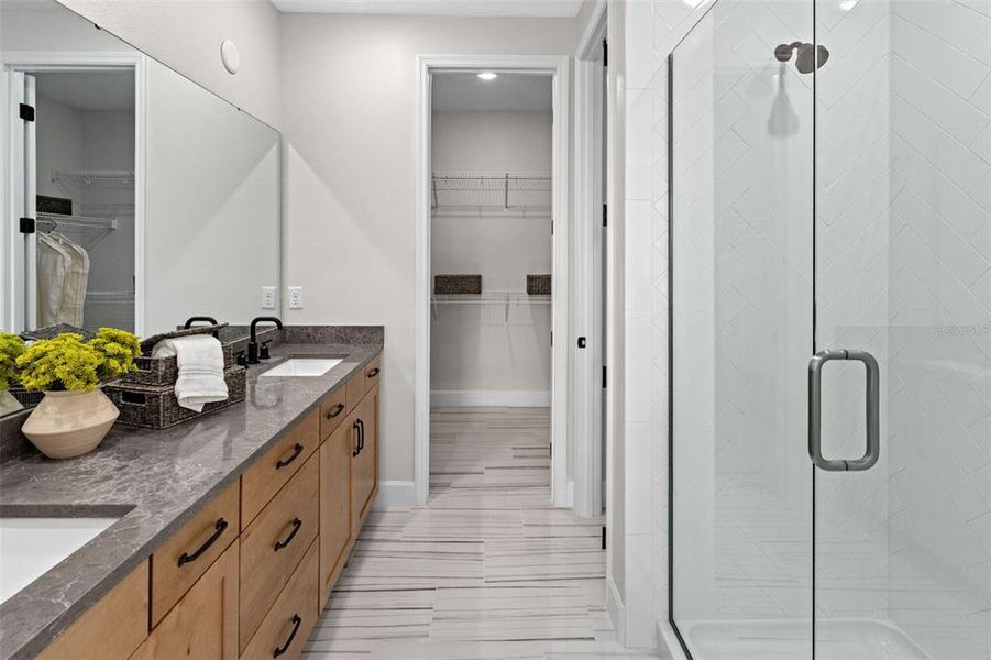 MODEL - Owner's Bath MODEL - Owner's Bath