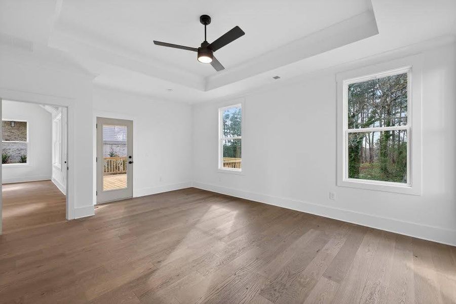Spacious, unfurnished interior of a new home in Livingstone Park, Kennesaw (Image 34).