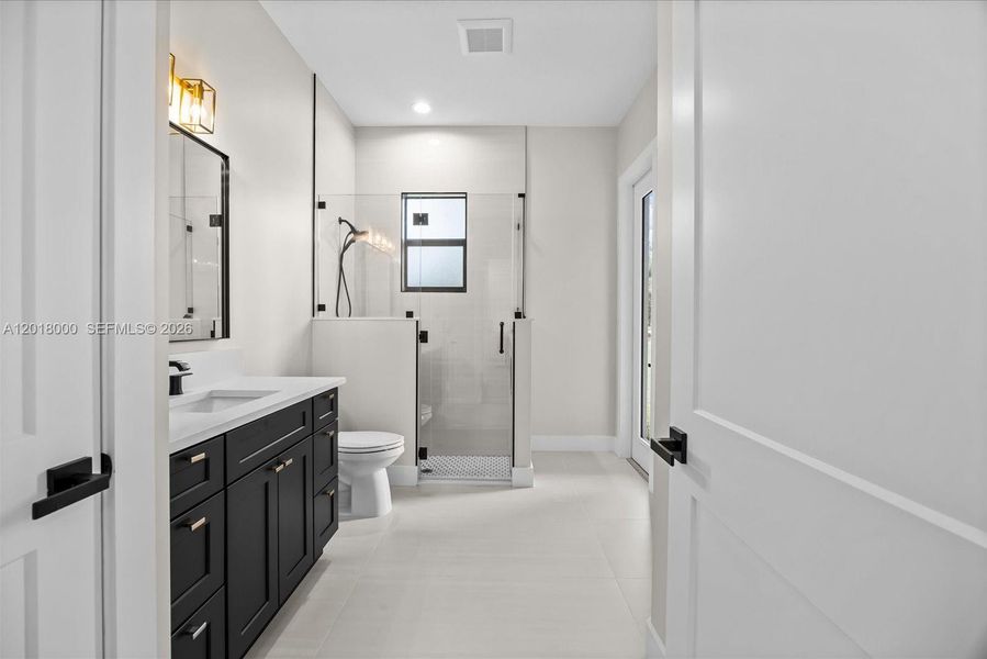 Furnished interior view inside a new home in , Fort Pierce (Image 6).