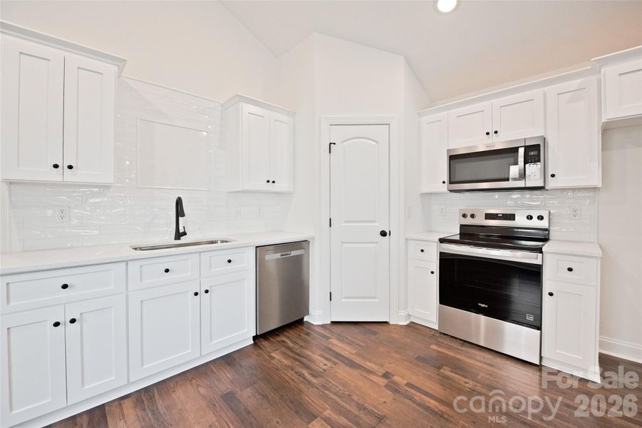 Furnished interior view inside a new home in , Kannapolis (Image 9).