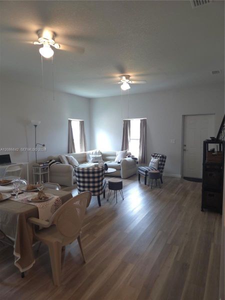Furnished interior view inside a new home in , Sebring (Image 39).