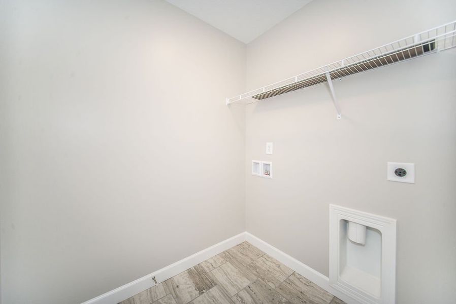 Representative unfurnished interior of a home built from the Pacific by Enchanted Homes in Arcadia Village, Spartanburg (Image 27).
