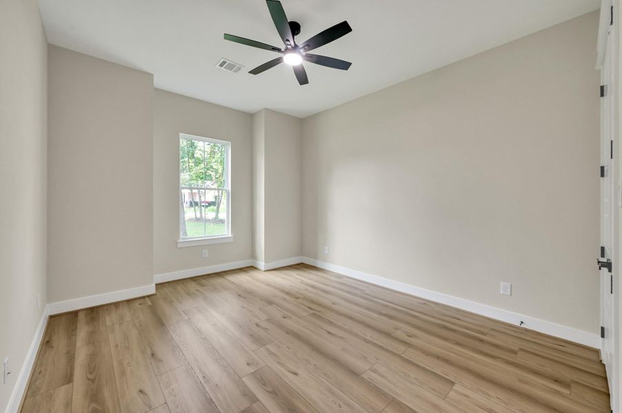 2nd Bedroom on 1st Floor 2nd Bedroom on 1st Floor